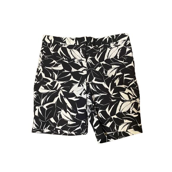 Mario‎ Serrani black and white Bermuda shorts, Size 6 - Picture 2 of 4